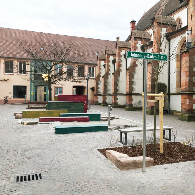 B&uuml;cher in Fu&szlig;g&auml;ngerzone